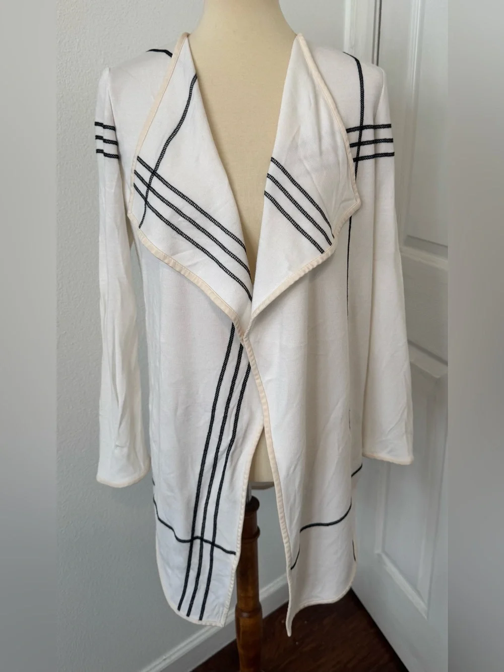 St. John Santana Knit Jacket Viscose Blend Open Front Cardigan NWT Small *Read*